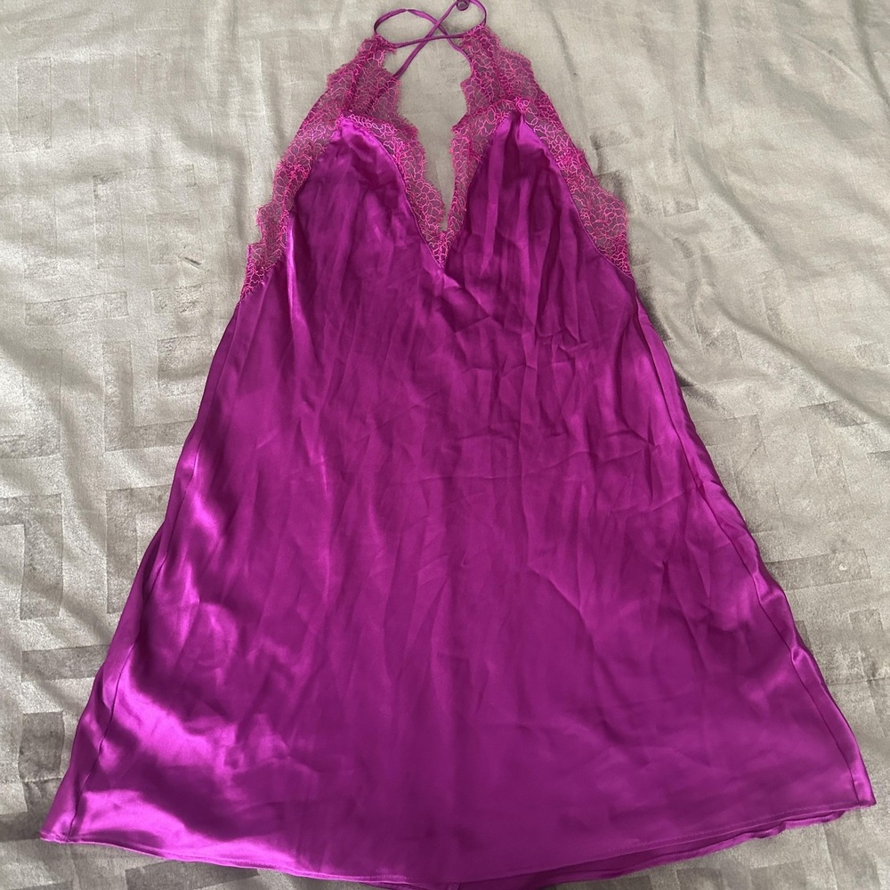 Victoria's Secret Y2K Chemise Gown Womens Medium Pink Satin Lace Halter Nightie